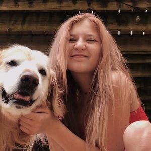 Meet your Posher, Abby